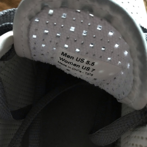 RARE VAULT Vans Perforated Leather Chukka Boot - Picture 6 of 6